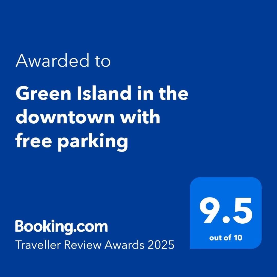 Green Island In The Downtown With Free Parking Дебрецен Екстериор снимка